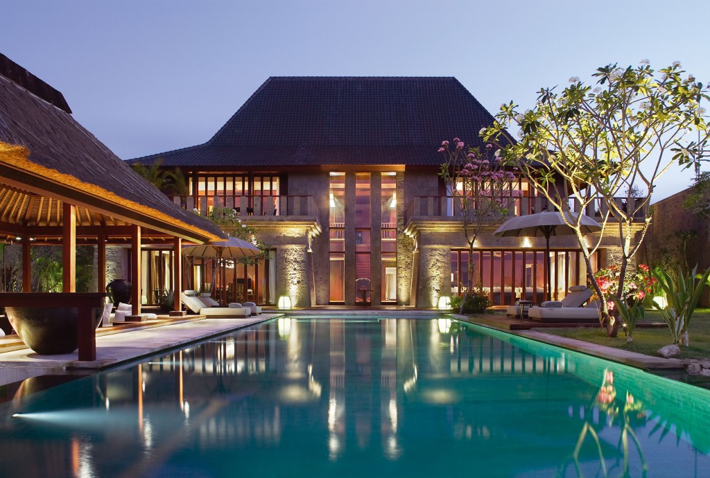 "Bvlgari Hotel Bali Decorazioni lusso esotico"
